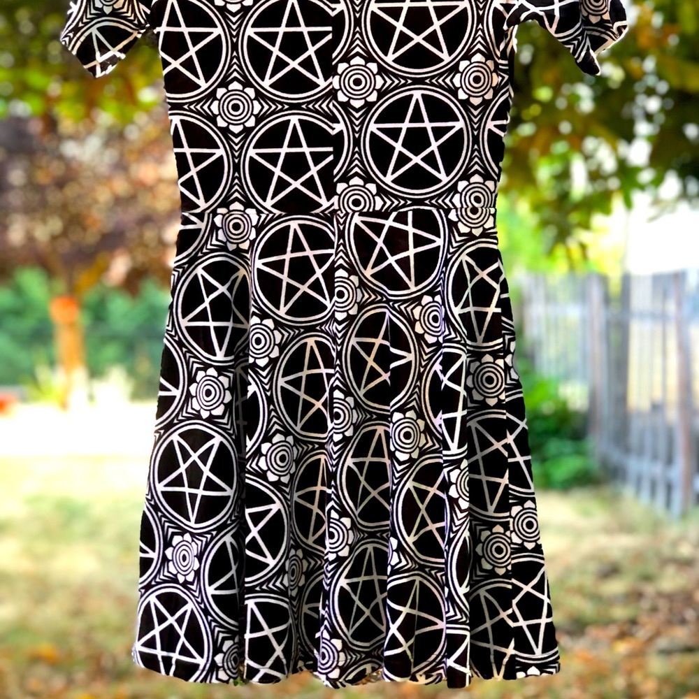 Killstar Pentagram Patterned Dress - image 5